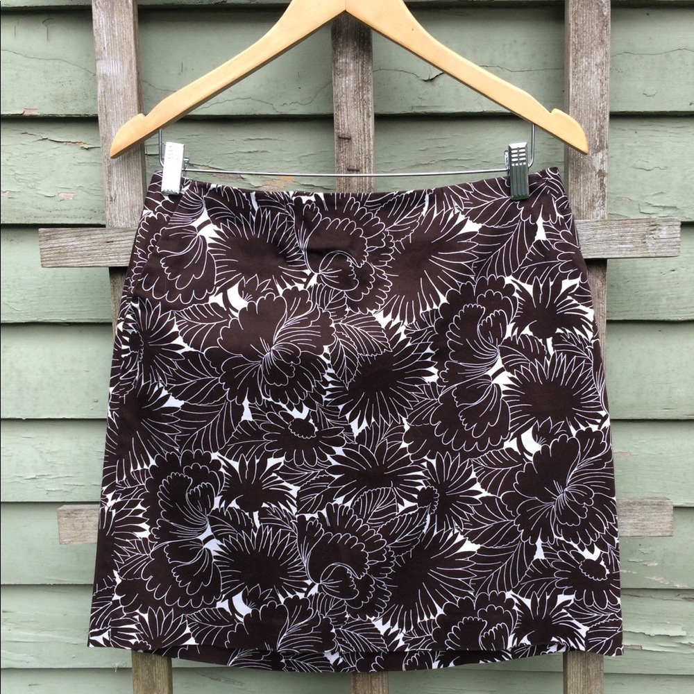 ✨3/$15✨ Anne Taylor Loft Spring Skirt